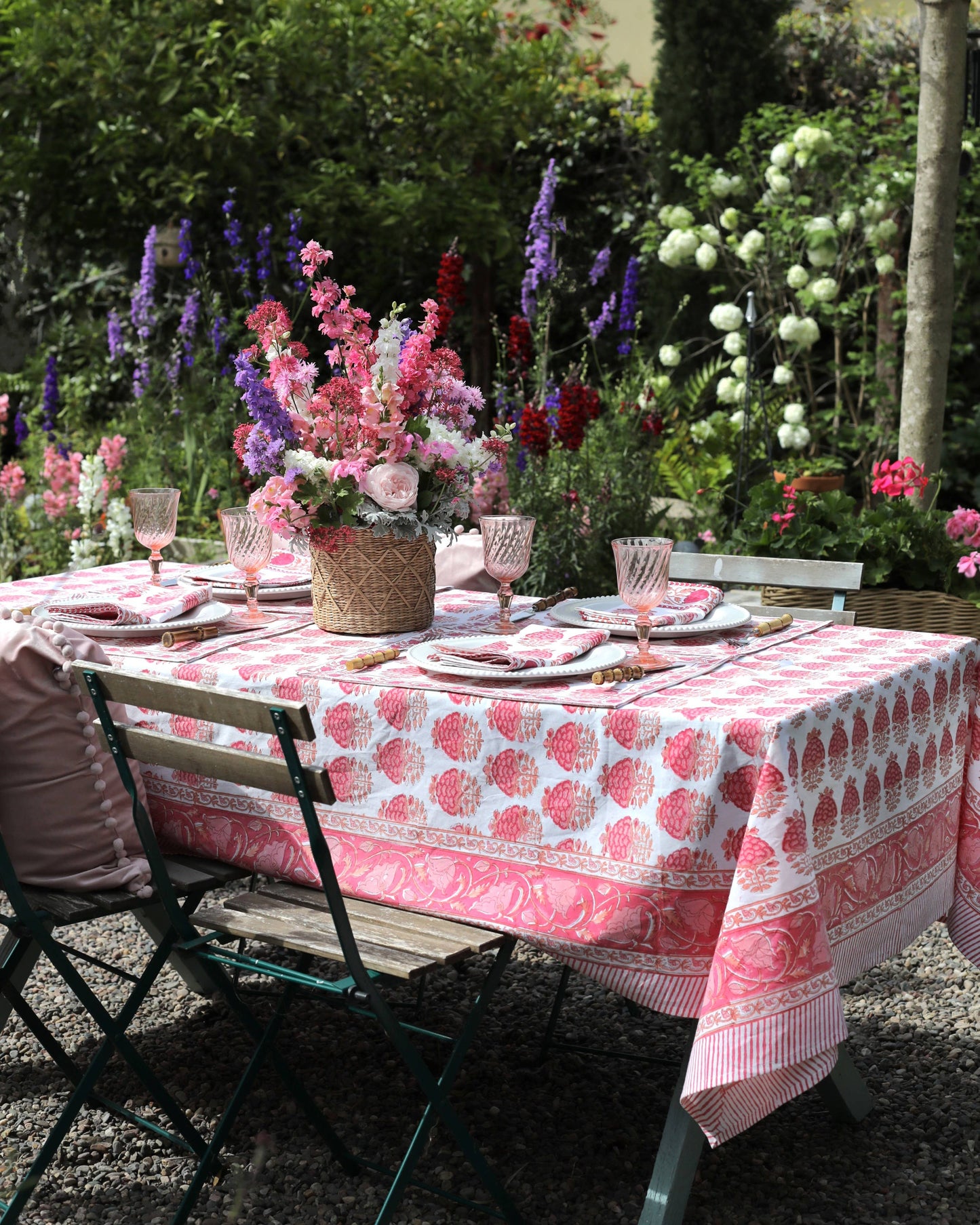 Tablecloth Pink City: 60x60
