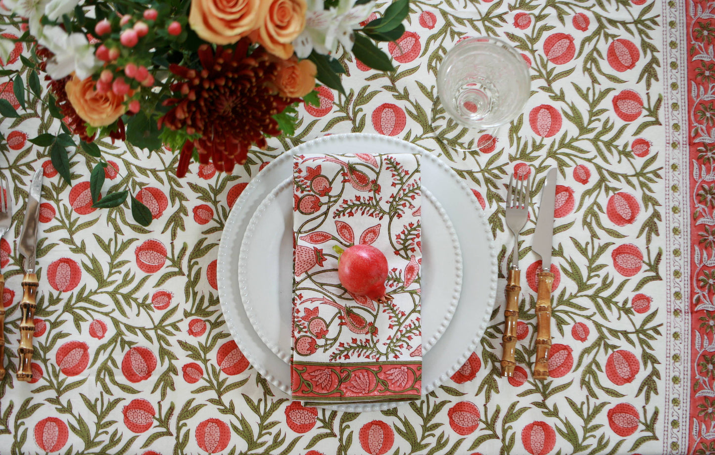 Tablecloth Pomegranate Red: 60"x125"
