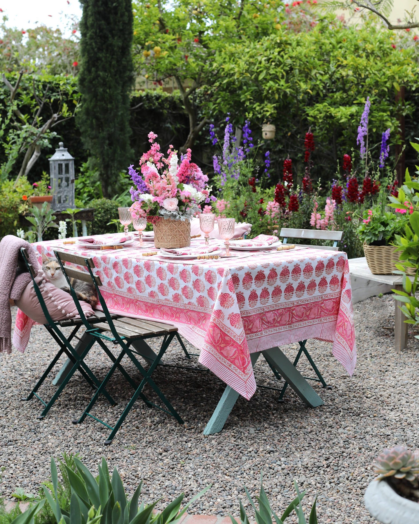 Tablecloth Pink City: 60x60